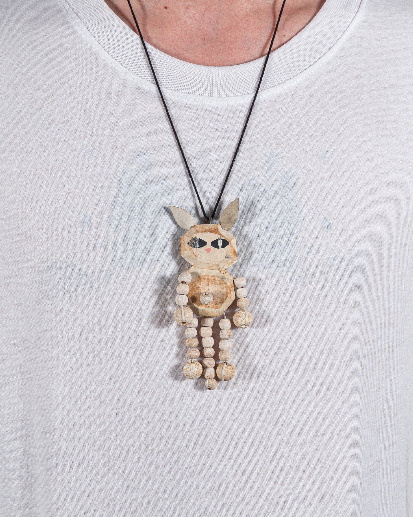 White cat necklace